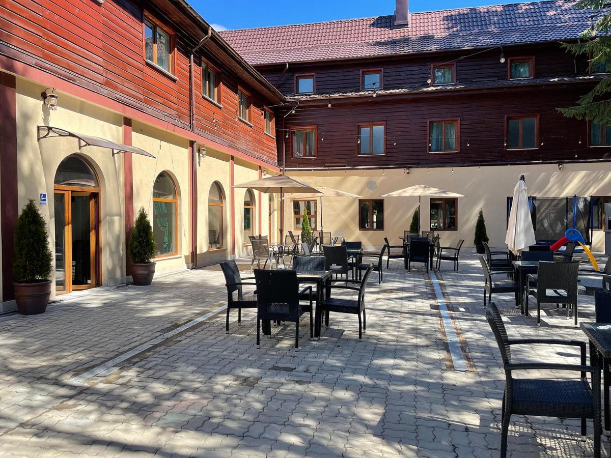 Voila Inn Predeal Exterior photo