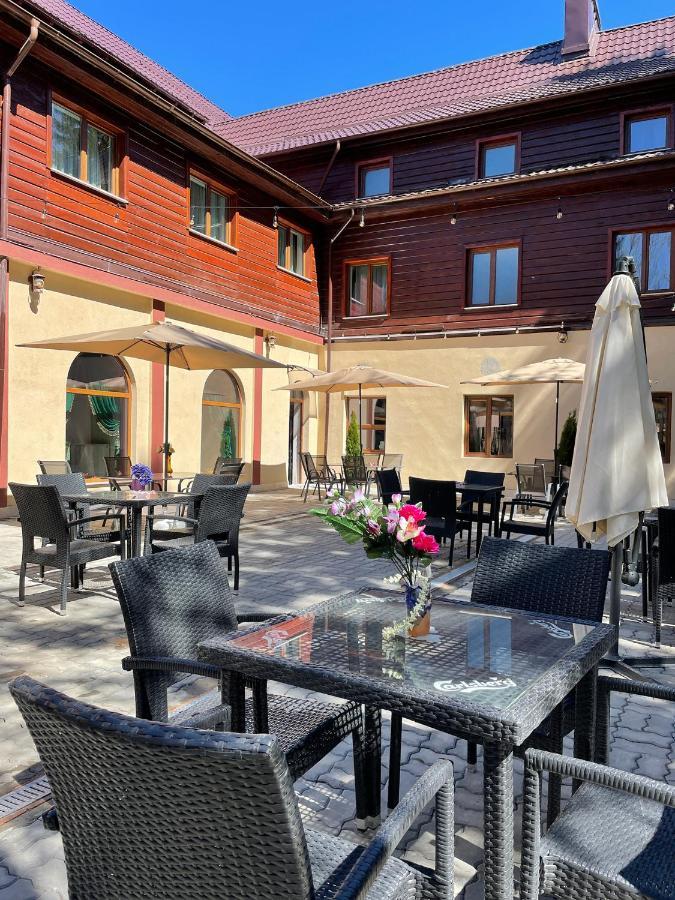 Voila Inn Predeal Exterior photo
