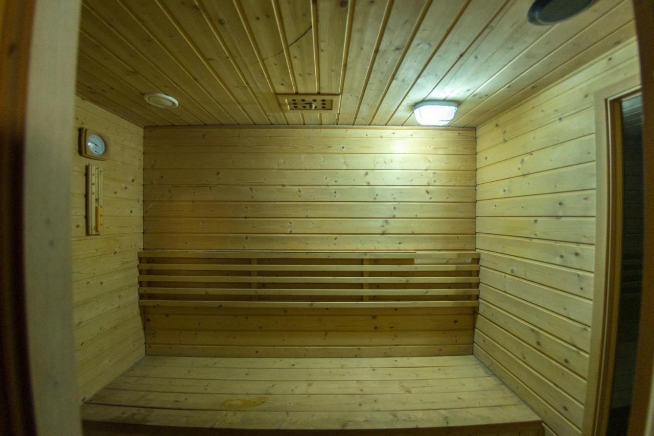 Voila Inn Predeal Exterior photo